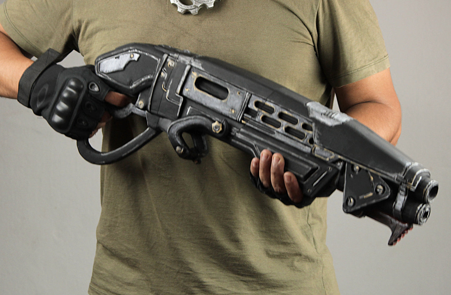 Gears - Gnasher Prop - gear of war