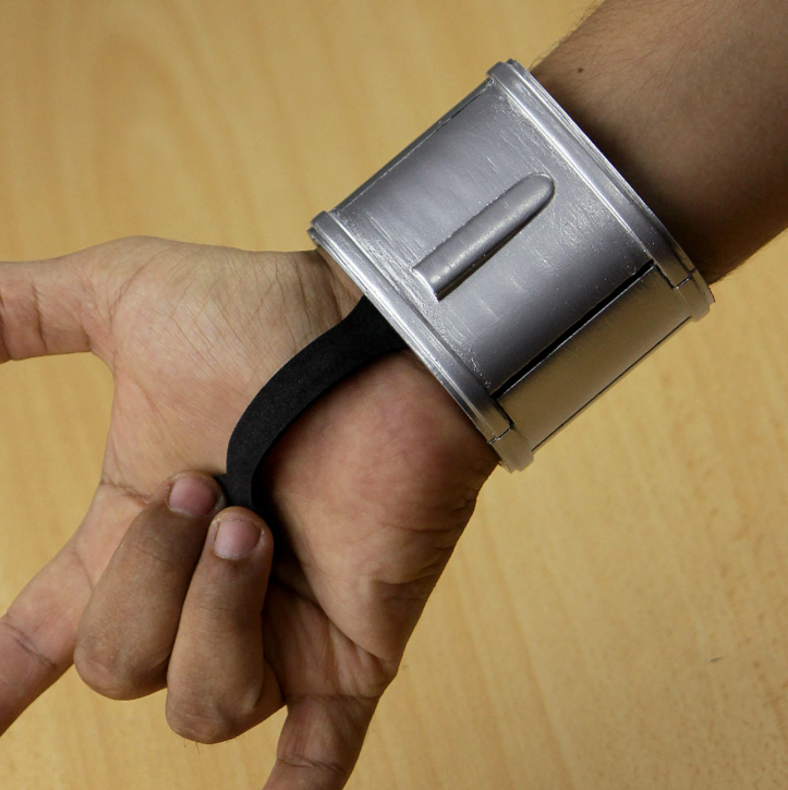 Bracelet Shooter - Prop x2 - what if