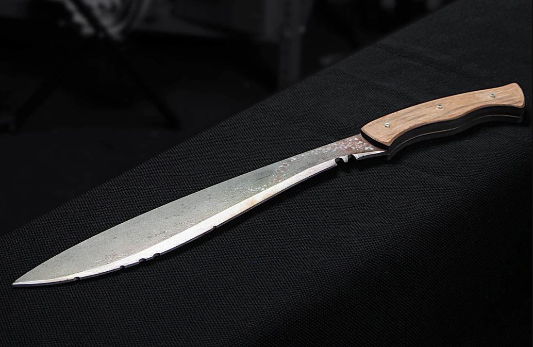 TLoU 2 - Ellie machete cosplay prop