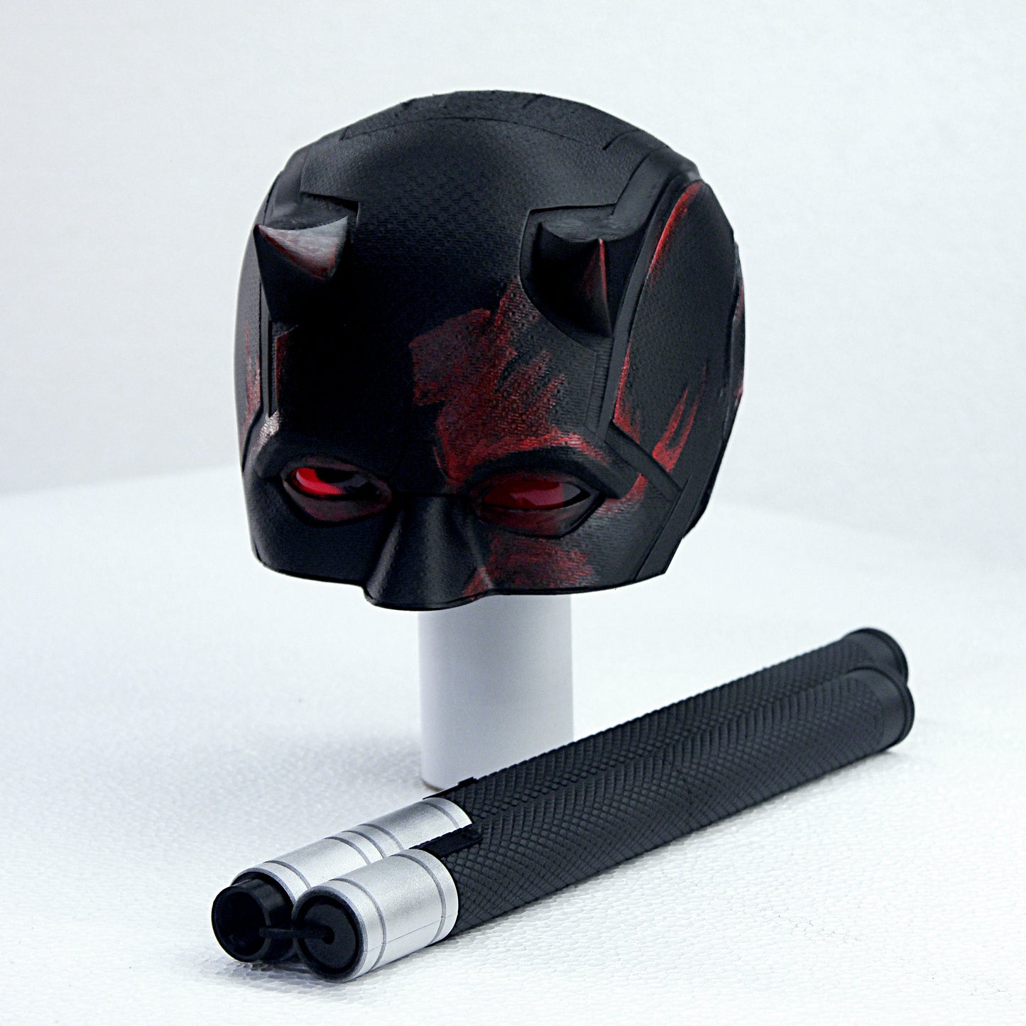 Daredevil helmet - Sticks