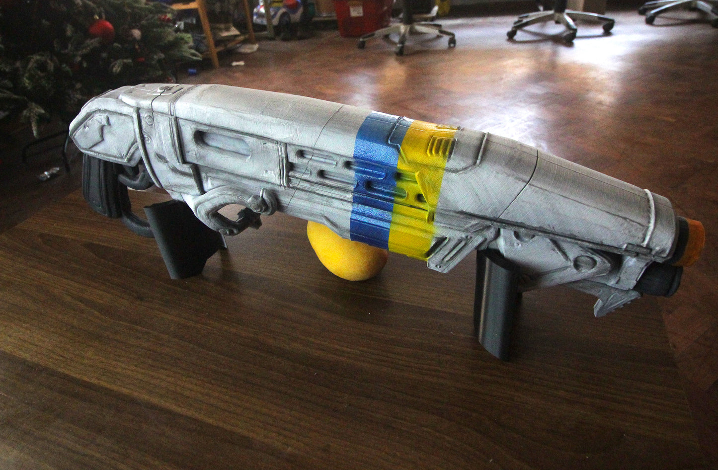 Gears of War - Gnasher white