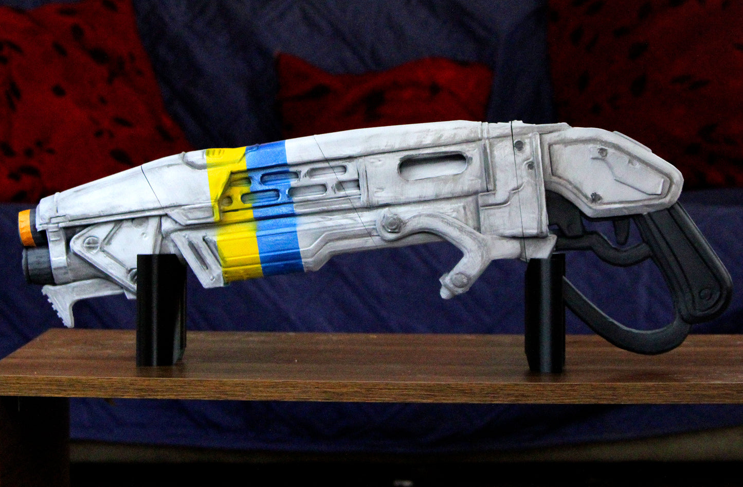 Gears of War - Gnasher white