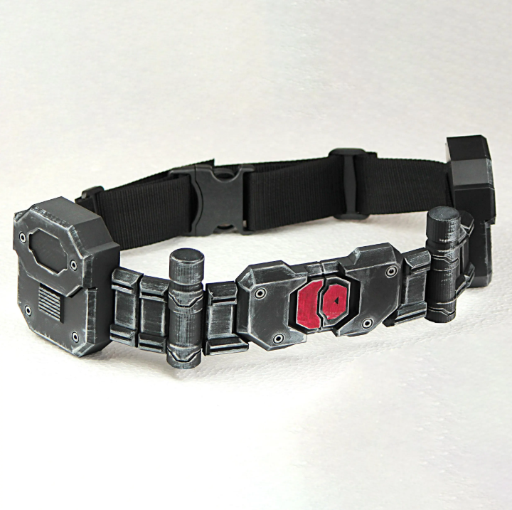 Hood Red - utility belt black