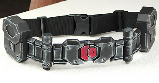 Hood Red - utility belt black