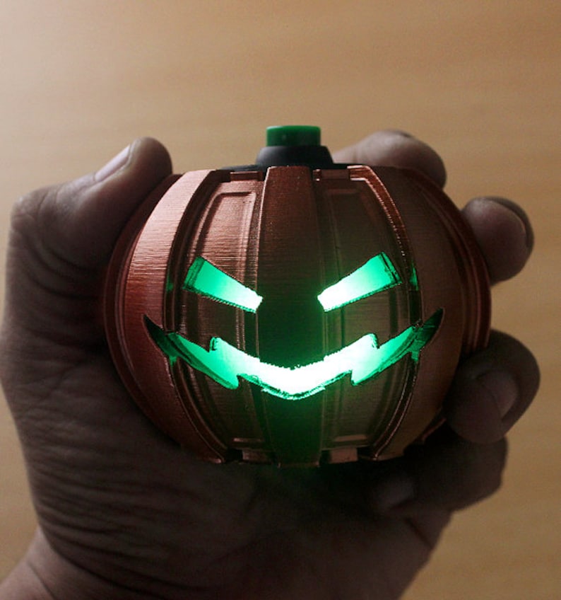 Green goblin bombs - pumpkin Spider