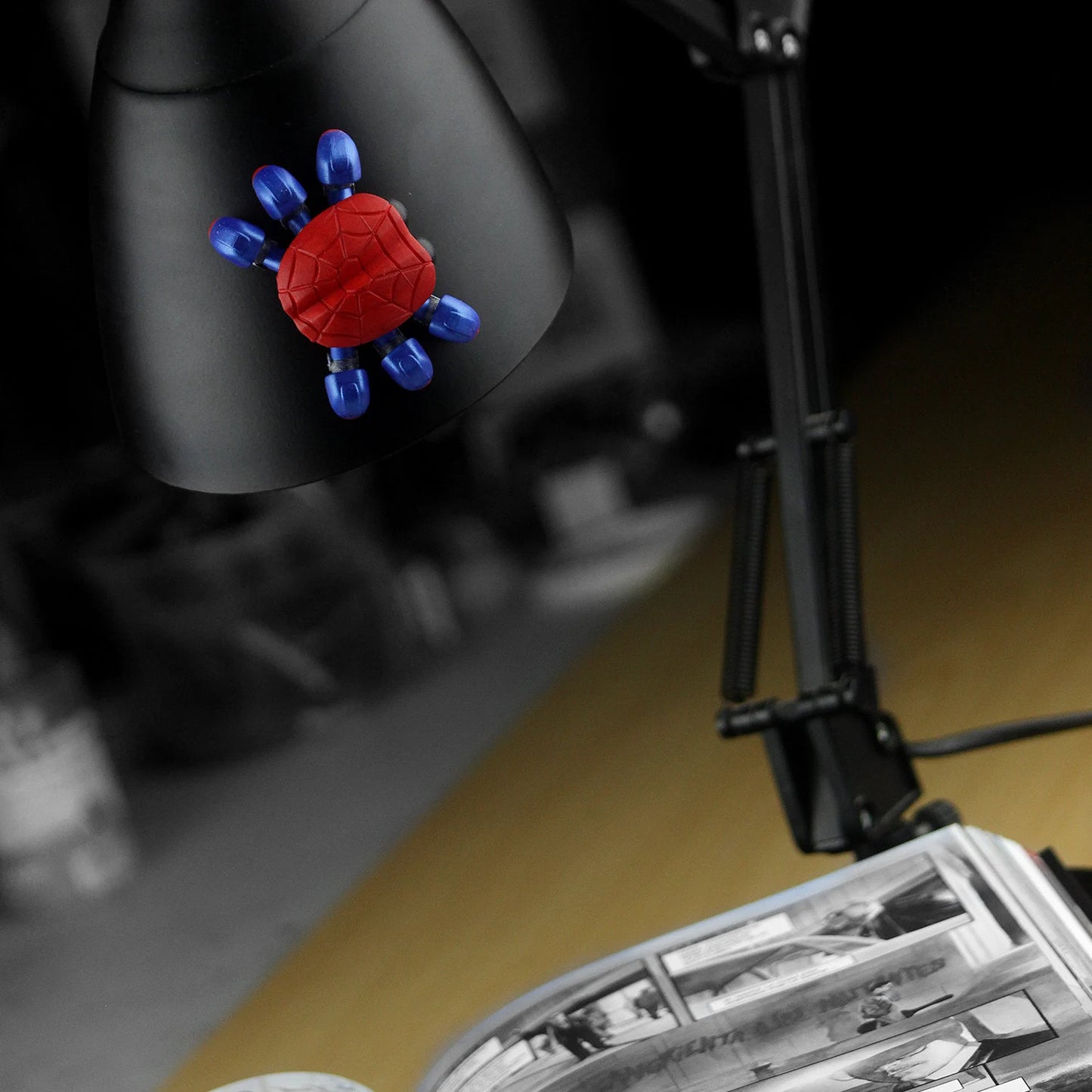 Magnetic spider