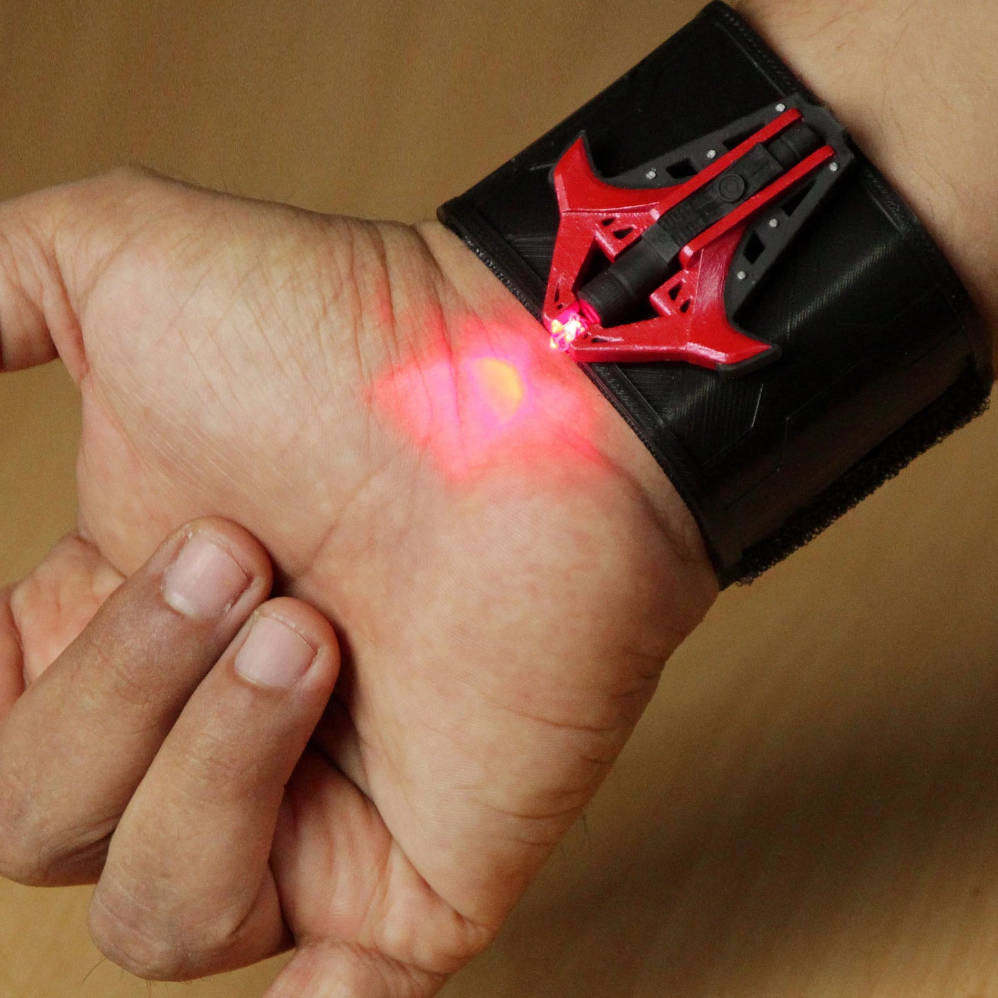 Bracelet Shooter led red - black v1